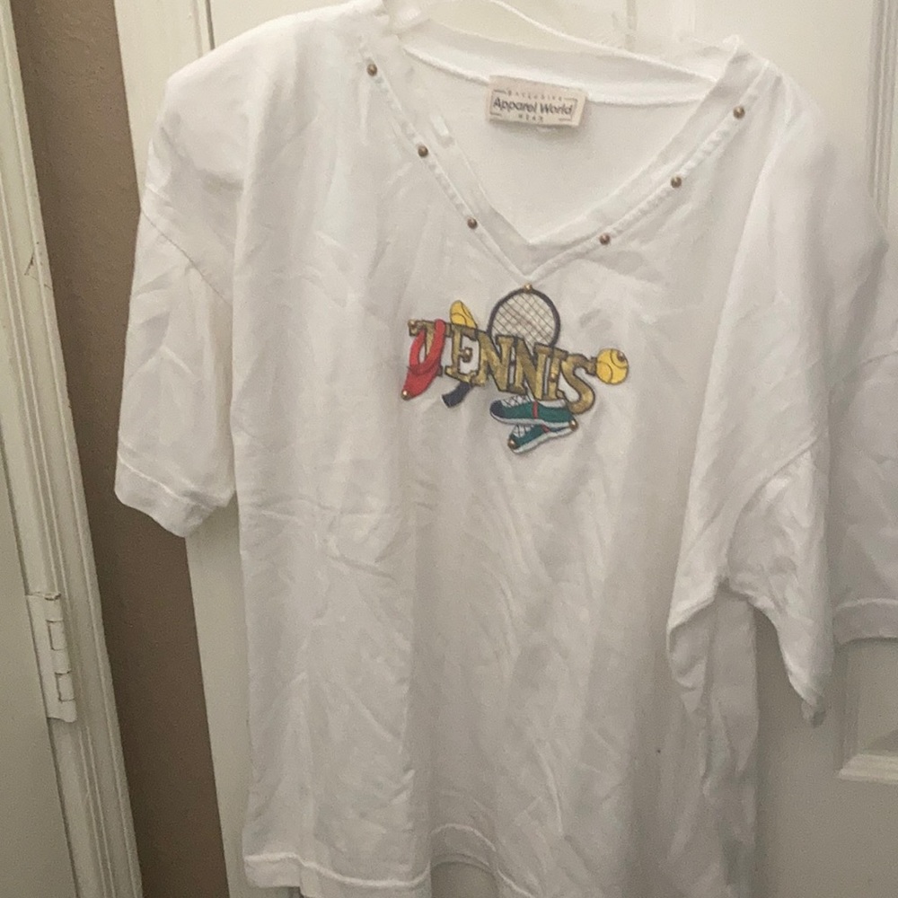 FINAL MARKDOWN Apparel world decorative tennis tee osfm